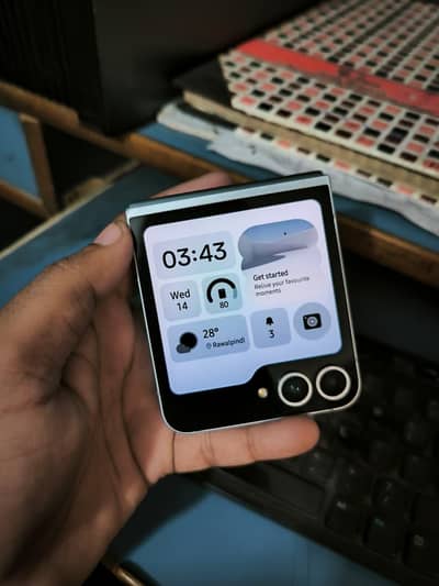 Samsung Flip 6 (256GB) Non PTA All Ok / Exchange Also