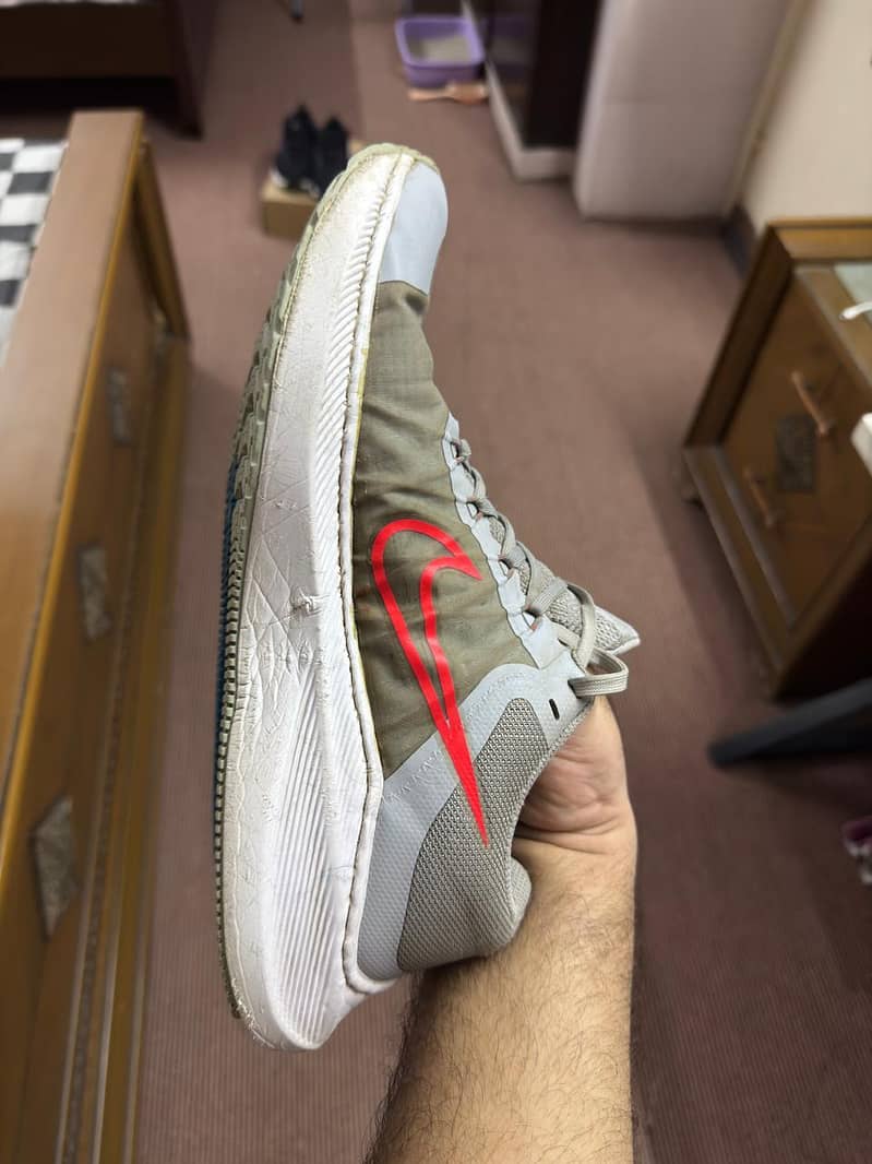 Nike shoes 5