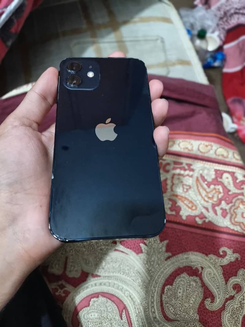 Apple iPhone 12 3