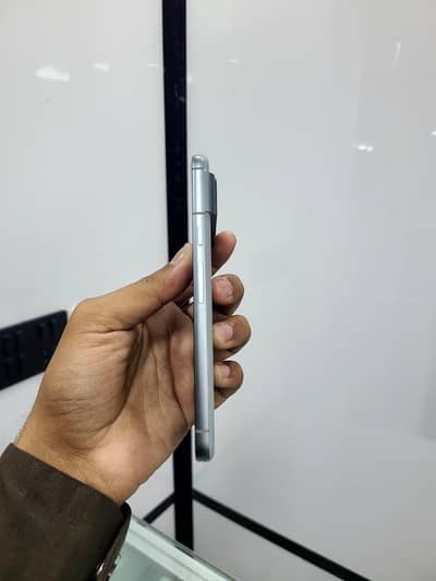 Google pixel 8