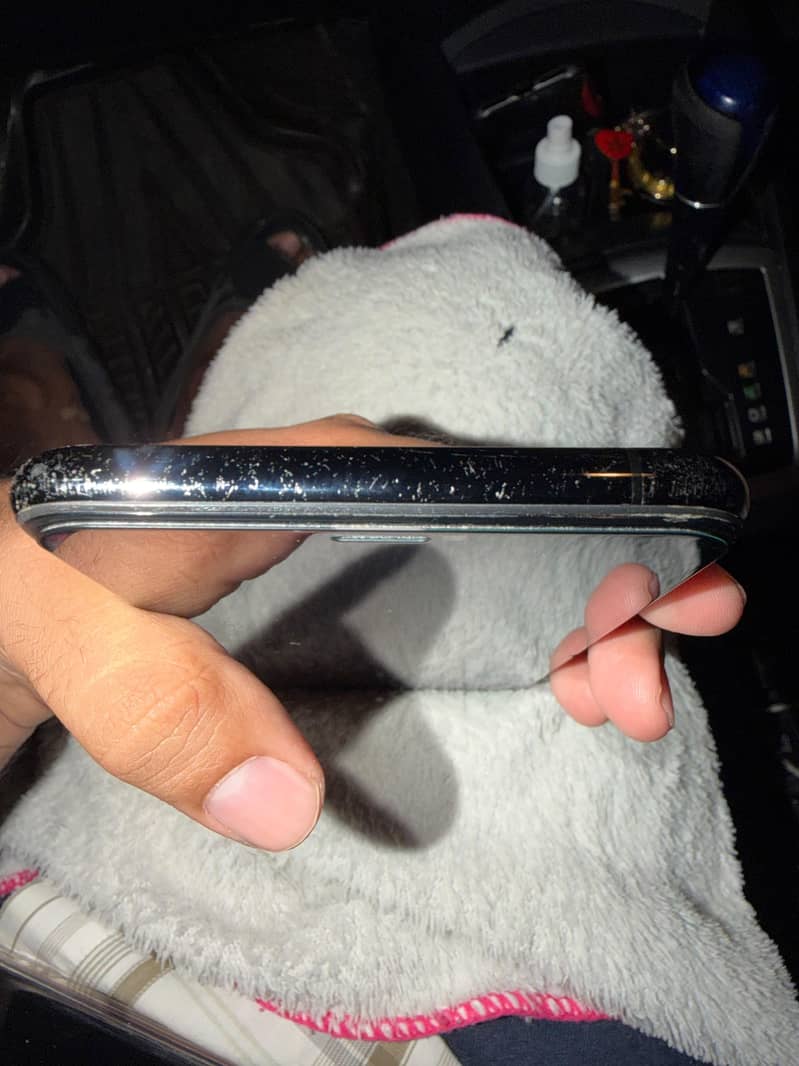 Apple iPhone XS Max 6
