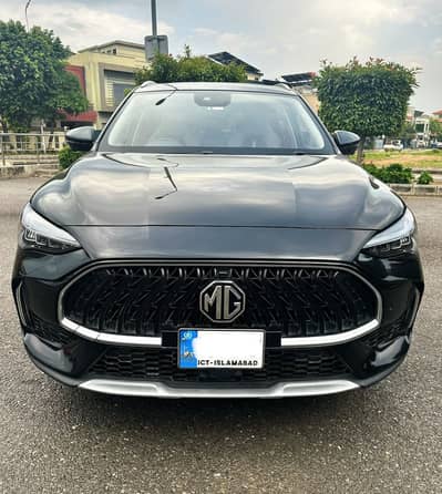 MG HS 2025
