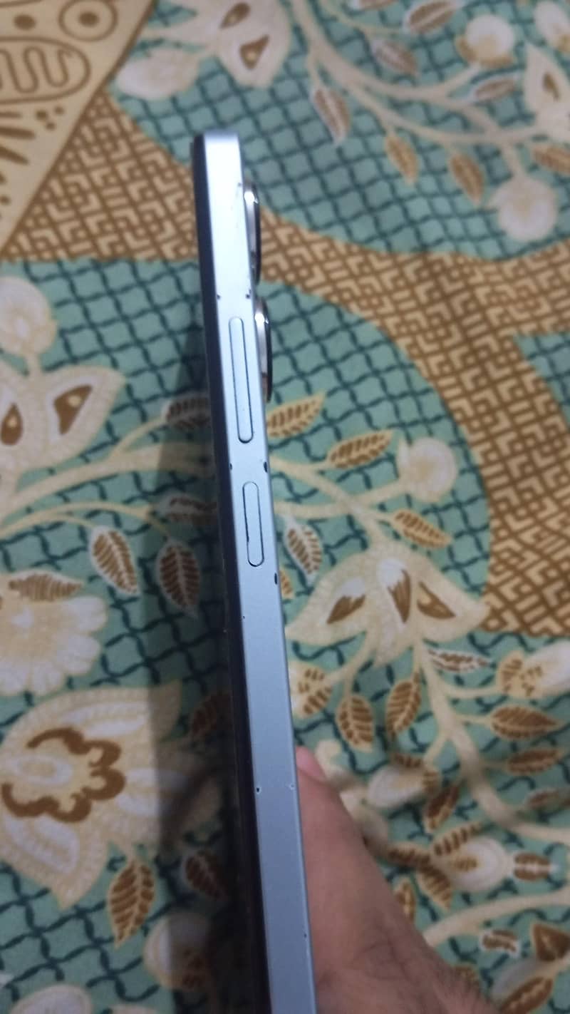 Xiaomi Redmi 13 2