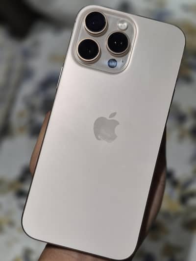 Apple iPhone 16 Pro Max