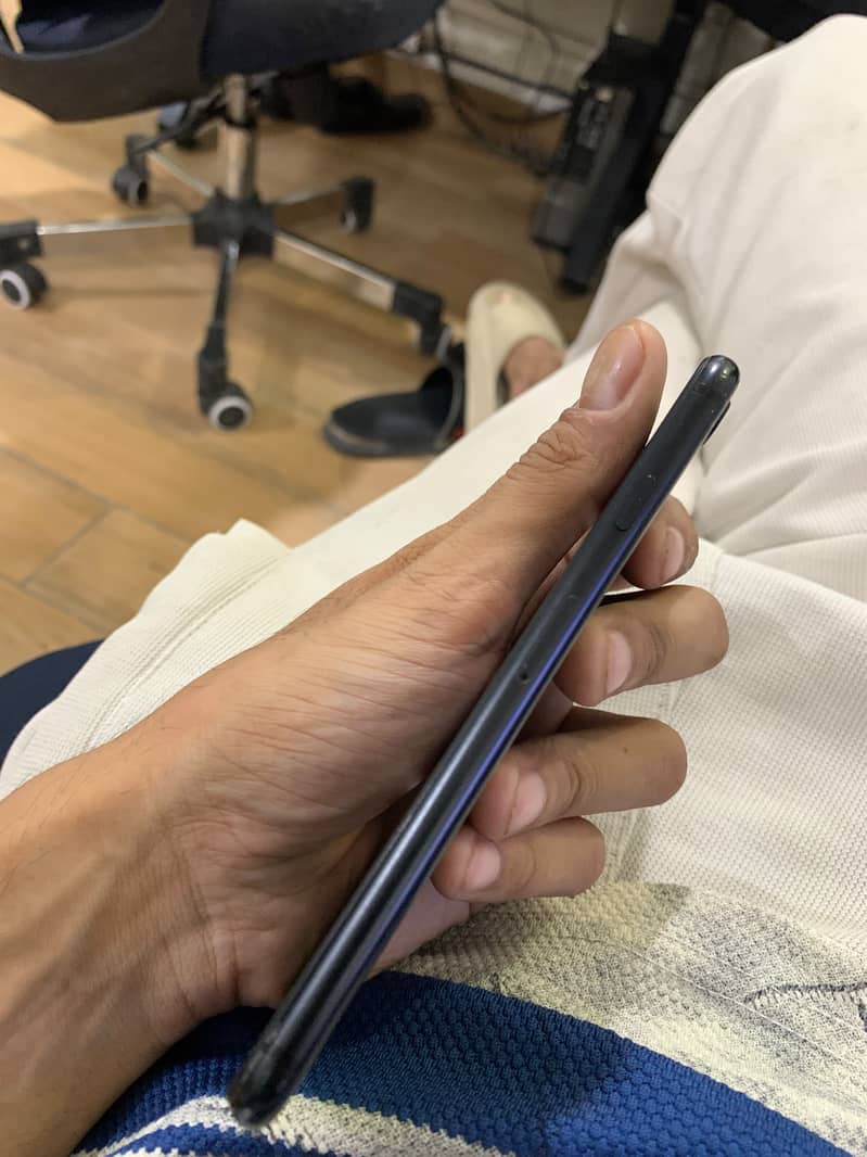 Apple iPhone SE 3