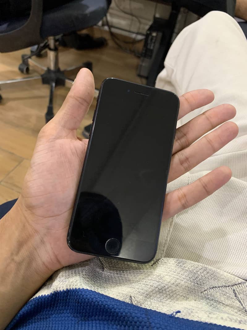 Apple iPhone SE 5
