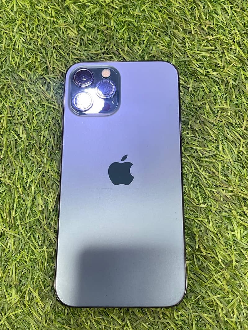 Apple iPhone 12 Pro Max 4