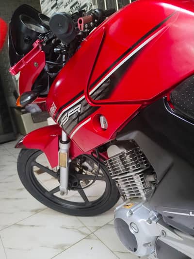 Yamaha YBR 125 Red Color - Total Genuine & Scratchless Condition