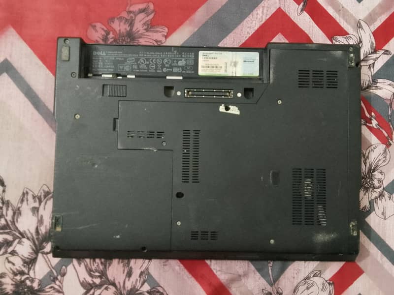 LATITUDE E5400 7