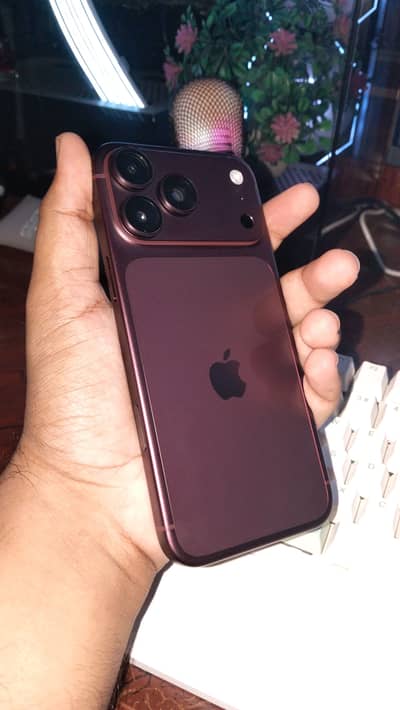 Apple I phone 18pro max