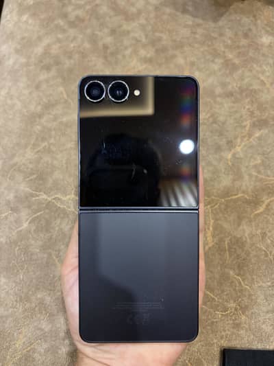 Samsung Mobile Z Flip 7
