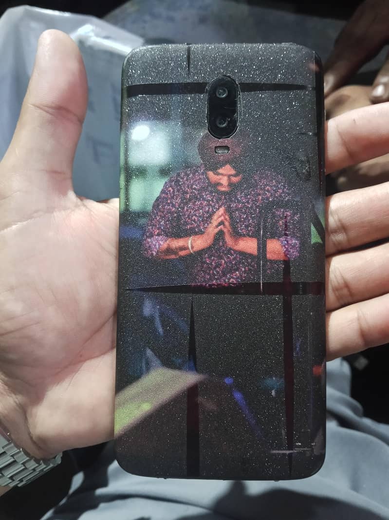 One Plus 6T 4