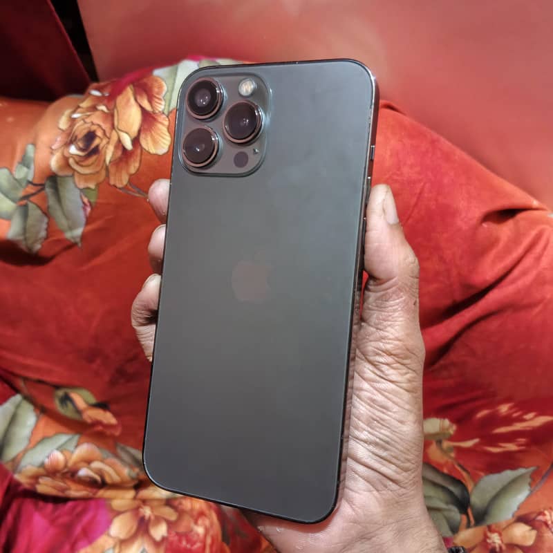 Apple iPhone 13 Pro Max JV 0