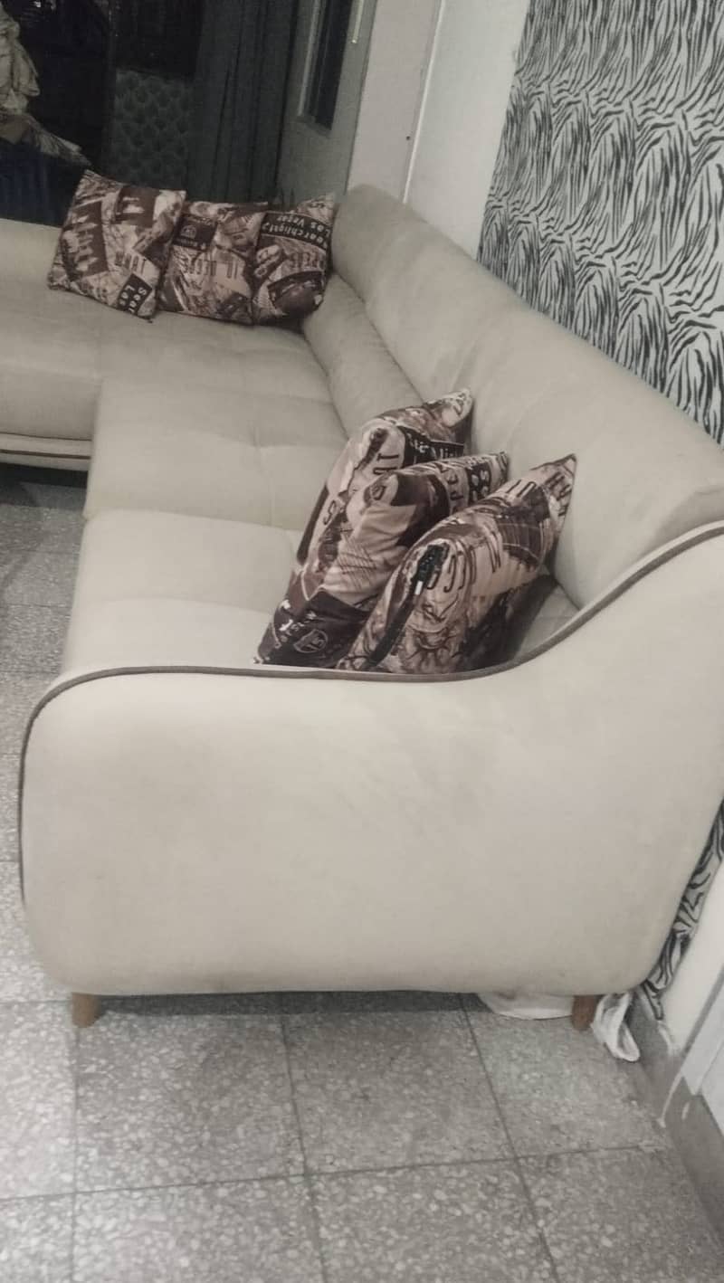 Beautiful sofa is available 0