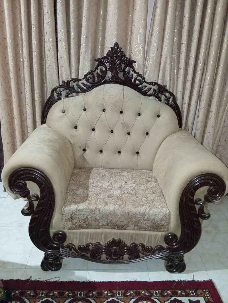 Sofa Set 5 Seator 2
