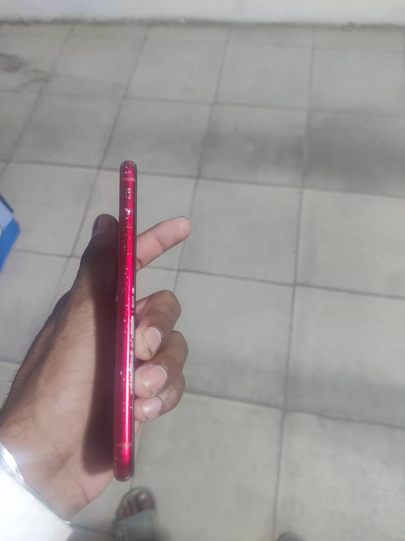 Apple iPhone XR 3