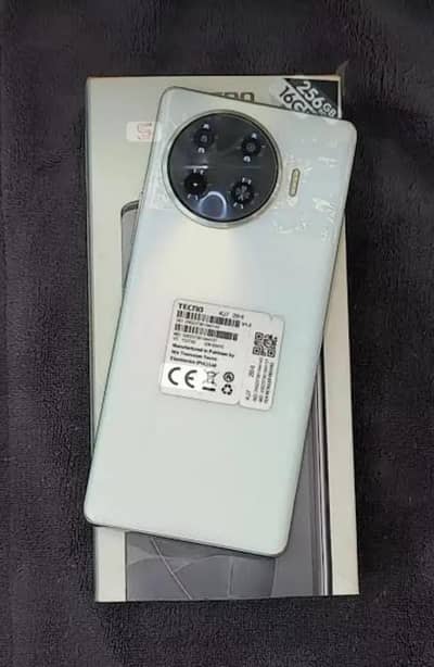Tecno Spark 20 Pro Plus