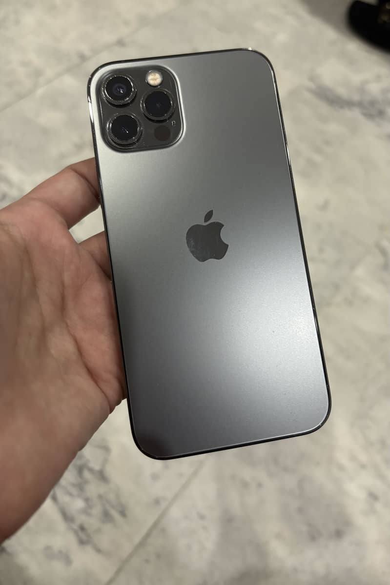 Apple iPhone 12 Pro 4