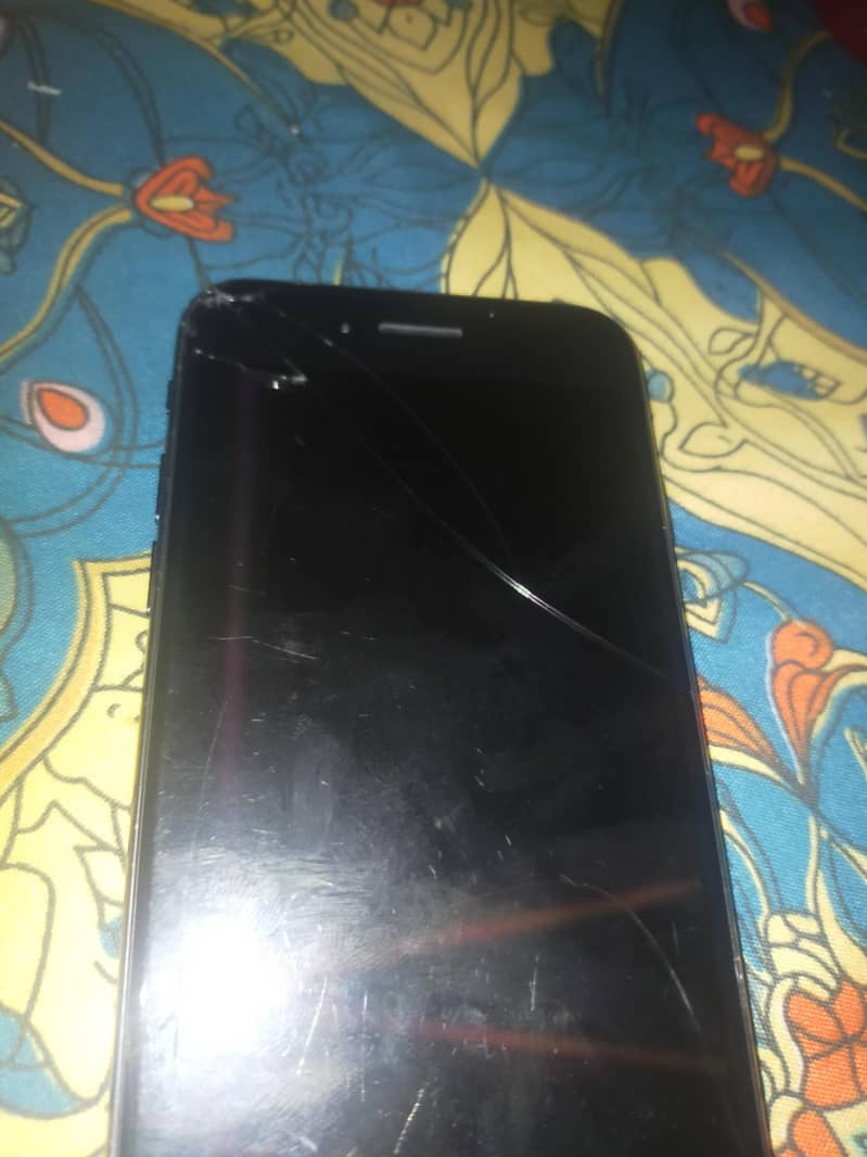 Apple iPhone 7 1