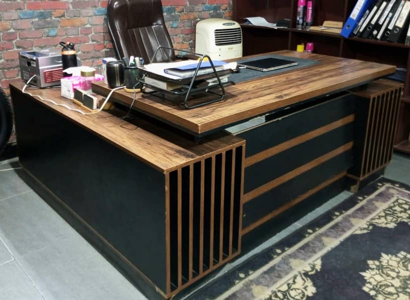 Executive Office Table 0