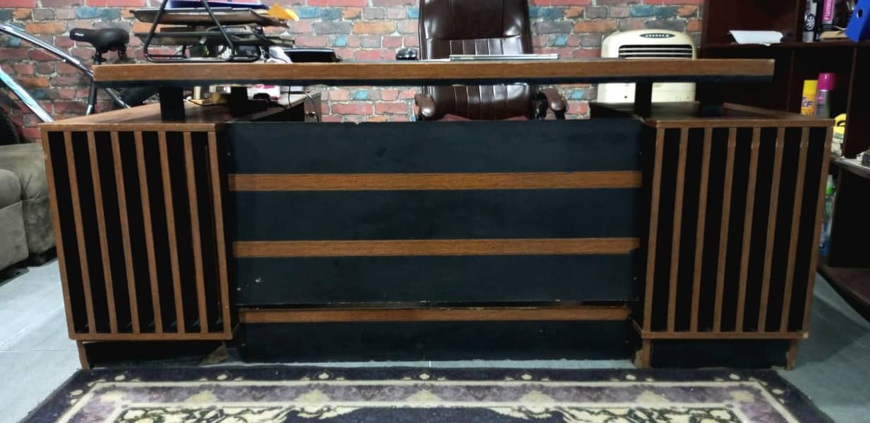 Executive Office Table 2