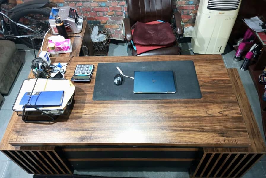 Executive Office Table 3