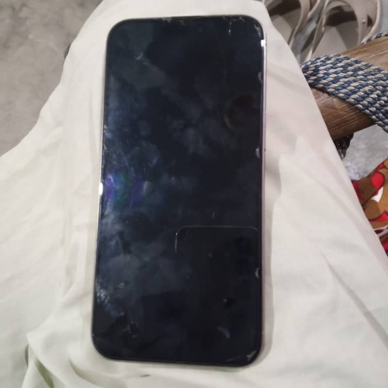 Apple iPhone 15 Pro Max 3