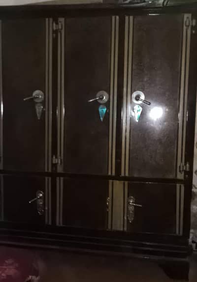 3Door safe Almari - showcase