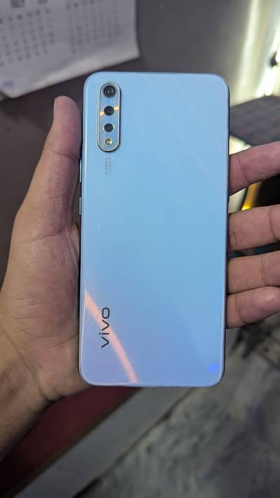 Vivo S1
