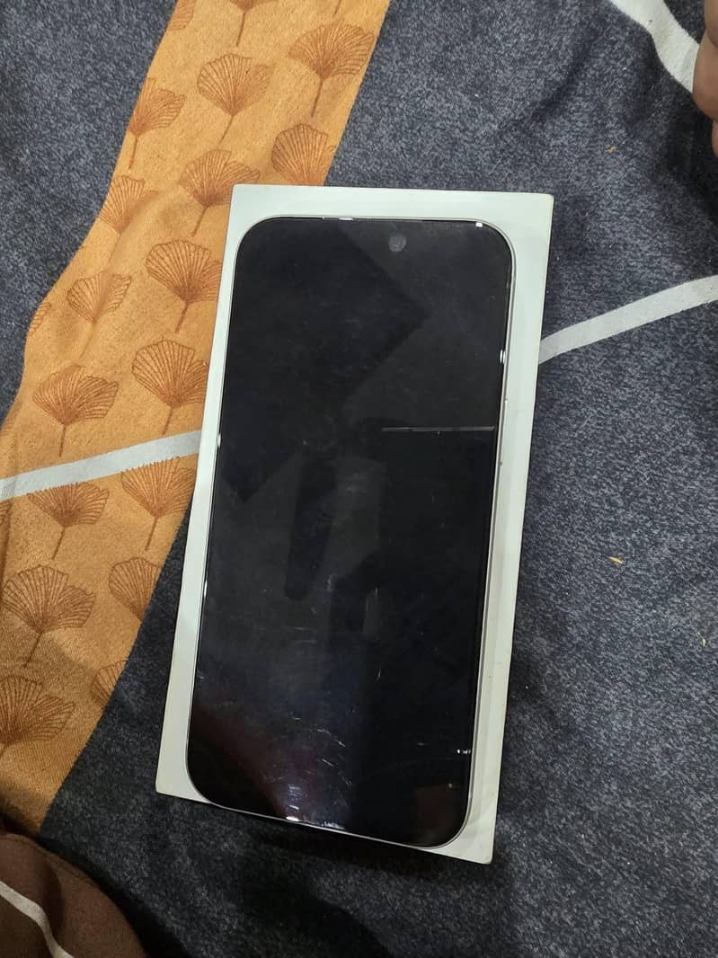 Apple iPhone 17 Pro Max 1