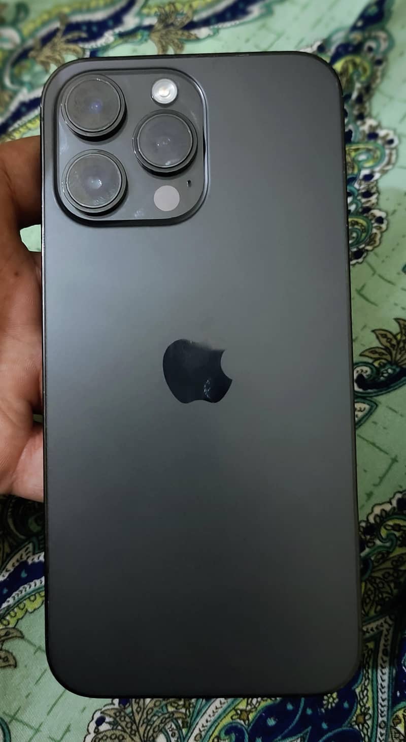 Apple iPhone 14 Pro Max 1