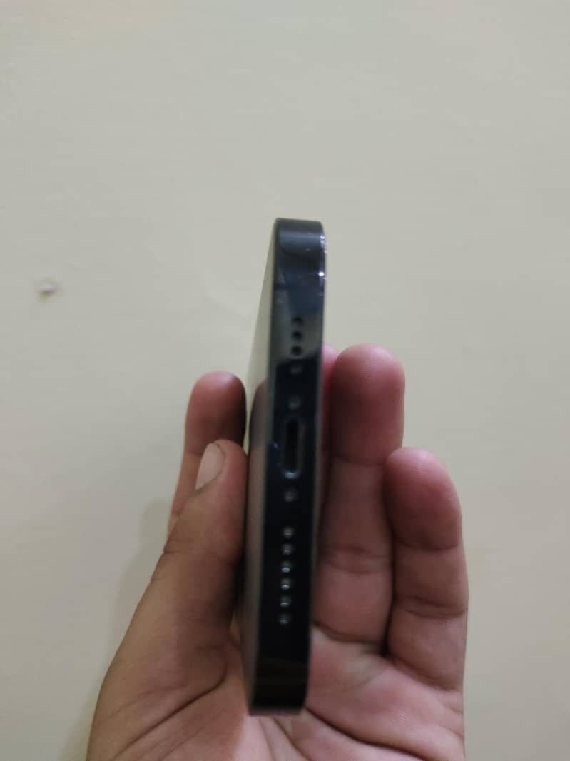 Apple iPhone 14 Pro Max 3