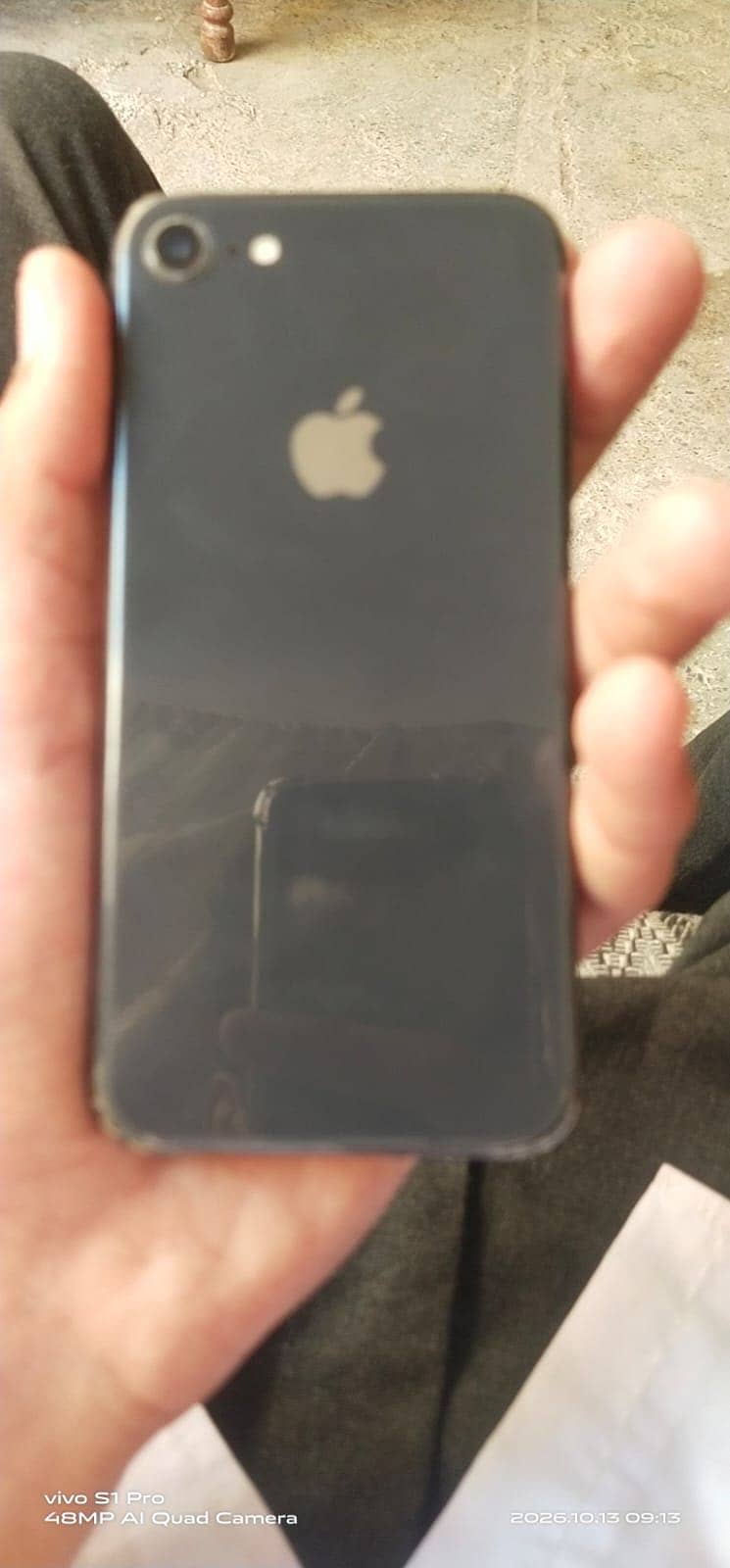 Apple iPhone 8 1
