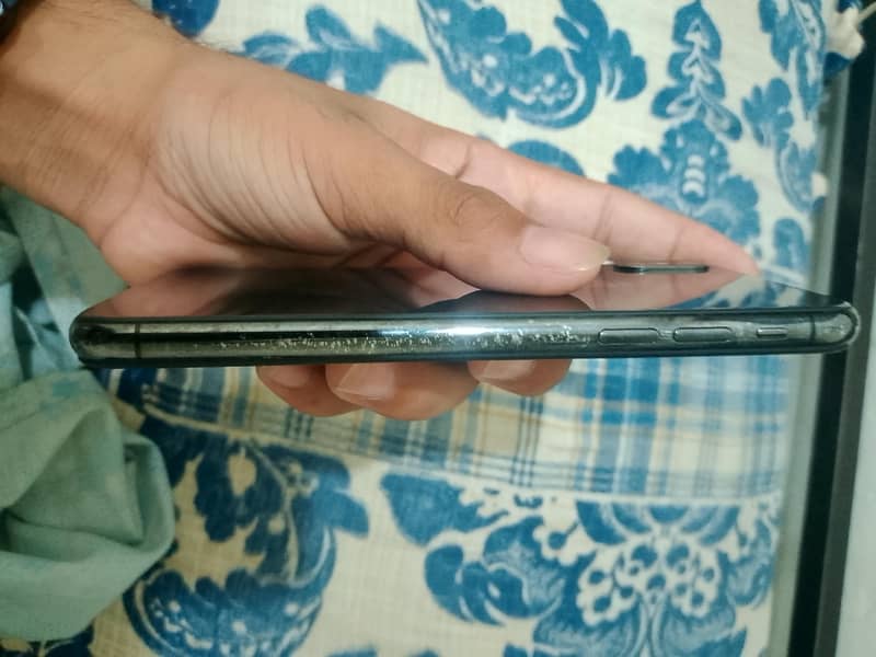 Apple iPhone X 2