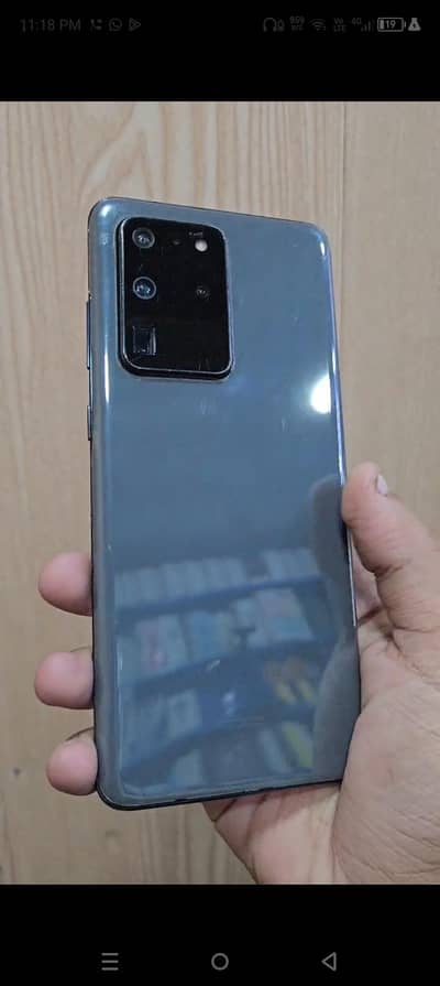 Samsung S20 Ultra. . Pta. .  12gb/128gb  8k Camera