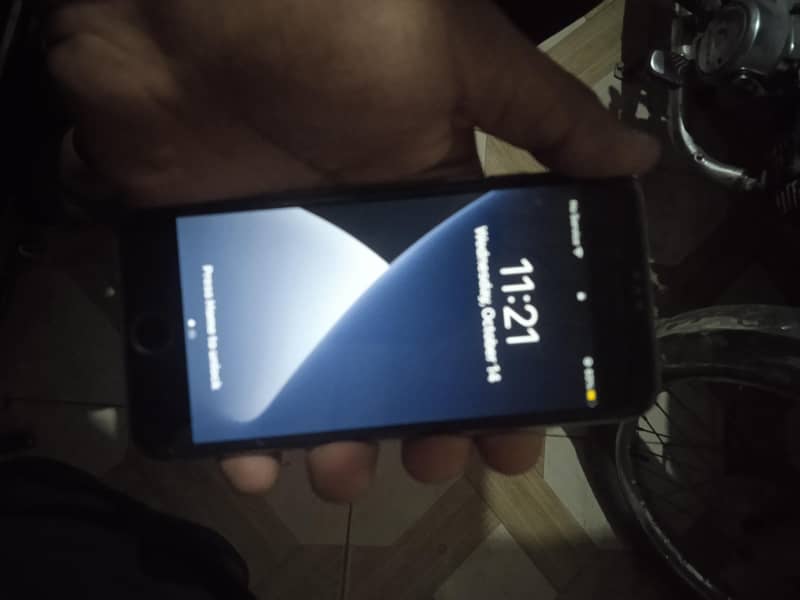 Apple iPhone 6S 2