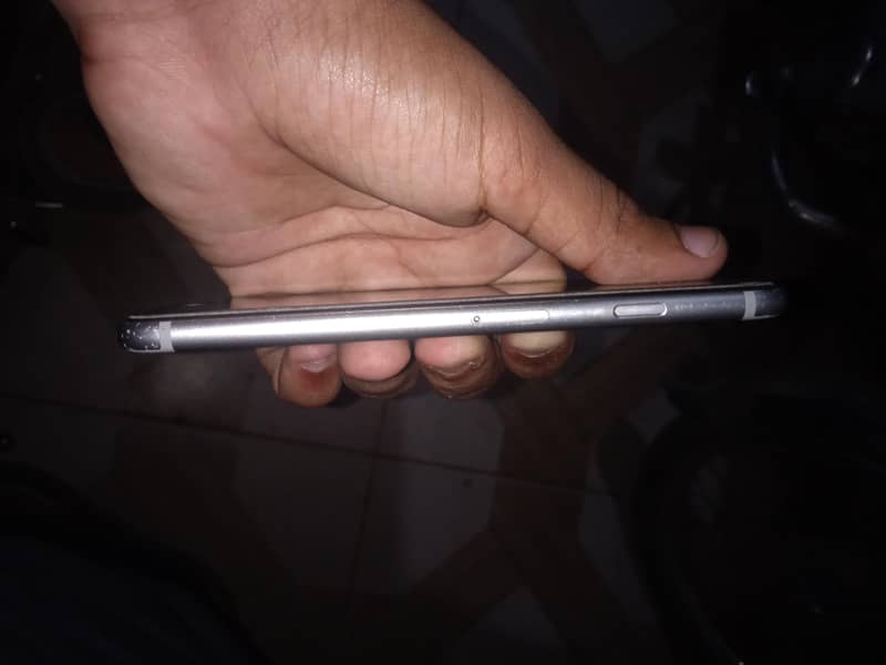 Apple iPhone 6S 3