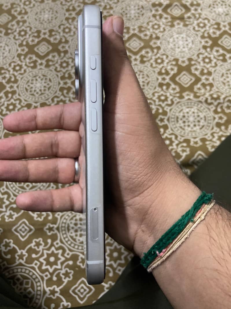 Apple iPhone 17 Pro 2
