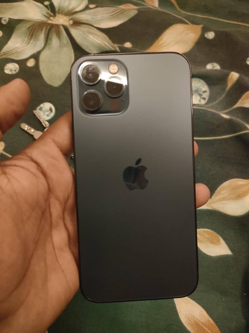 Apple iPhone 12 Pro 0