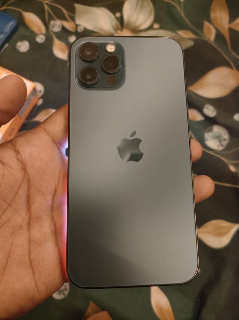 Apple iPhone 12 Pro 2