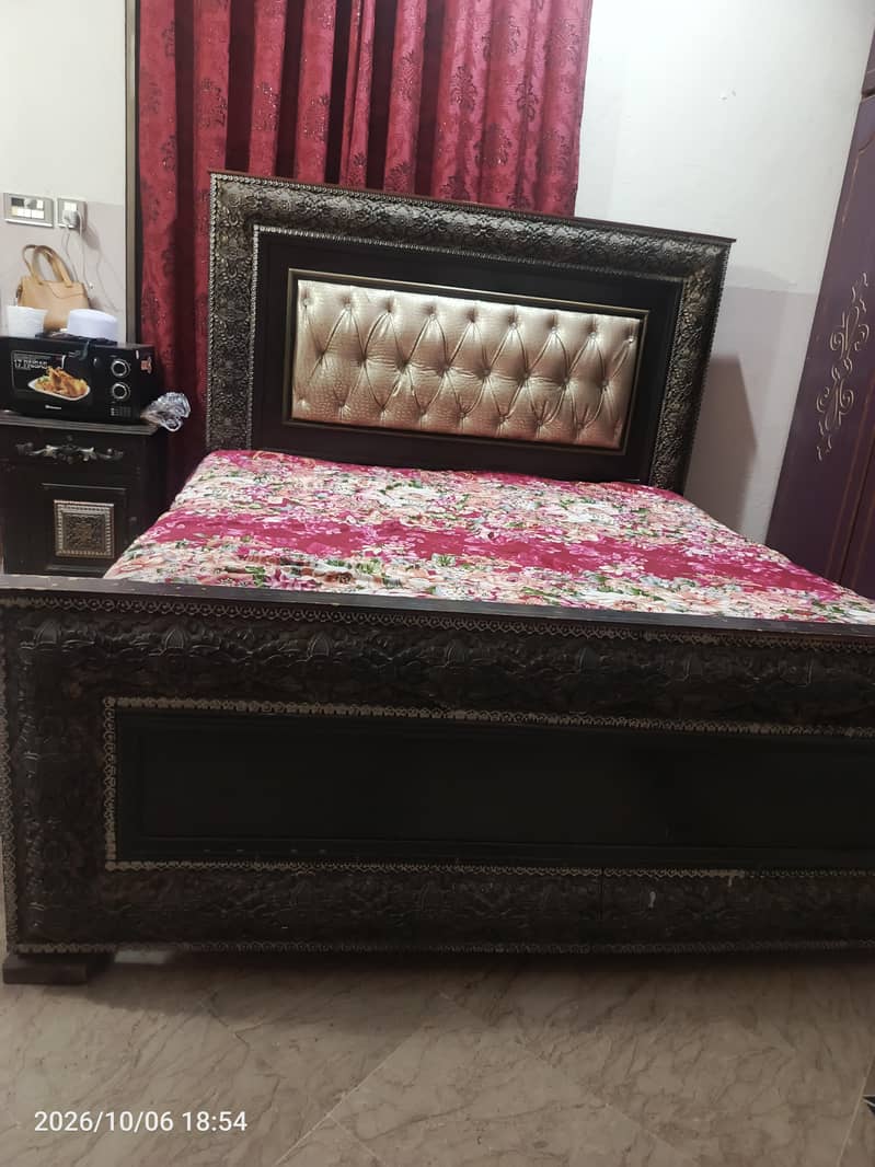 Used bed 0