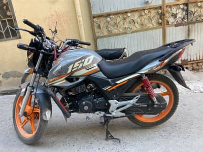 Honda CB 150F 2024