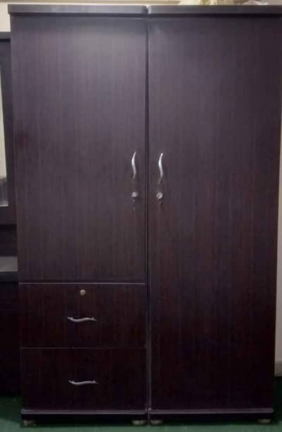2 door wardrobe