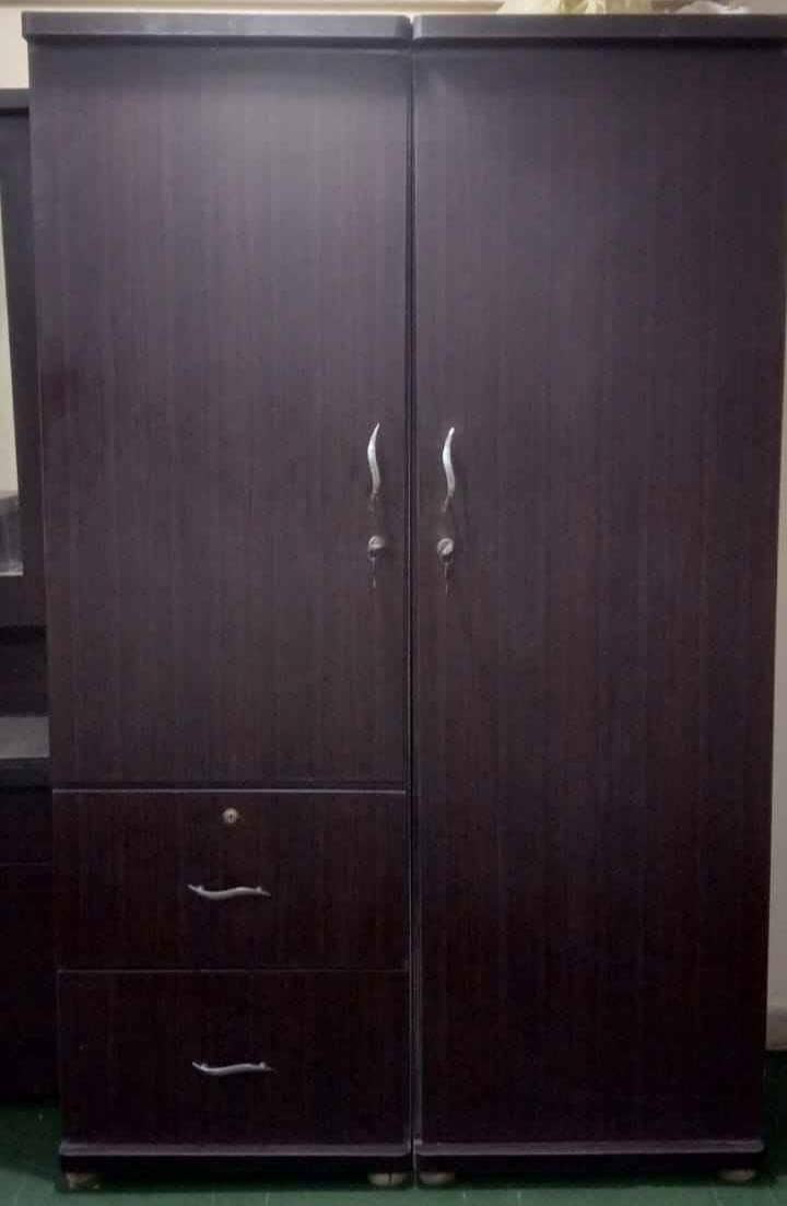 2 door wardrobe 0