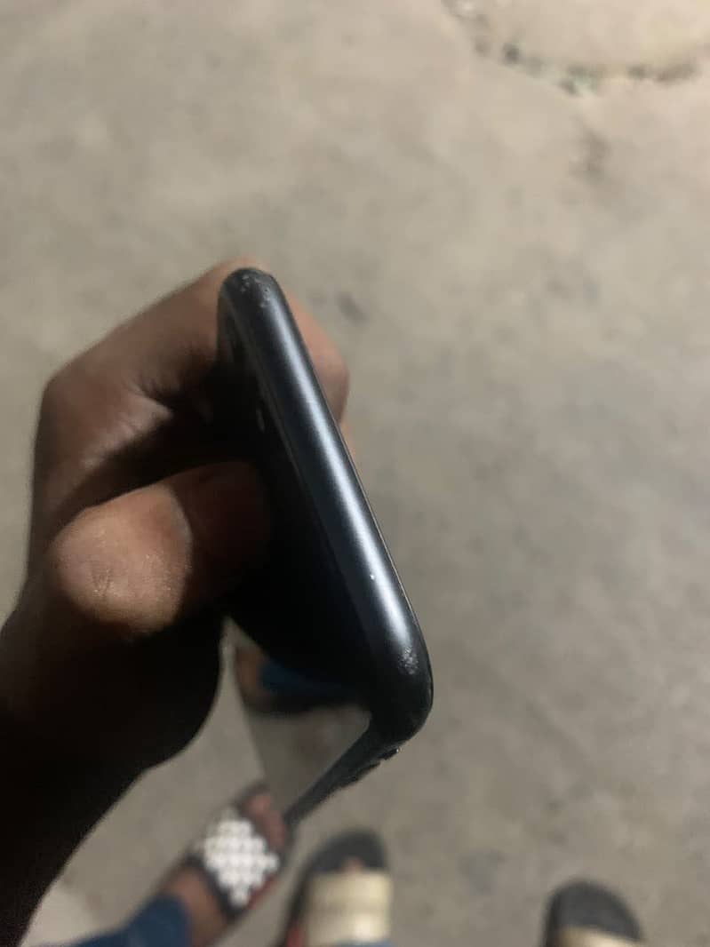 Apple iPhone 8 0