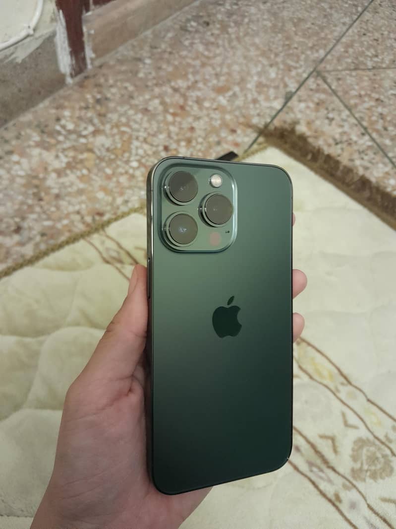 Apple iPhone 13 Pro 3