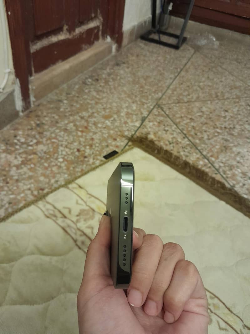 Apple iPhone 13 Pro 7
