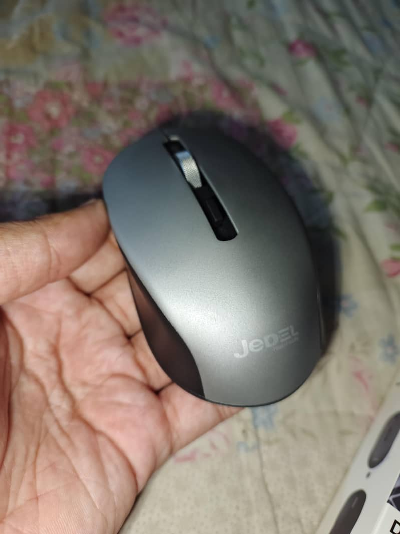 Jedel 4D chargeable wireless mouse 7