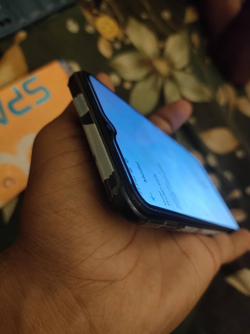 Tecno Spark 8 4