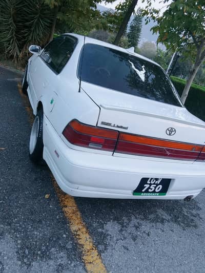 Toyota Corolla 2000